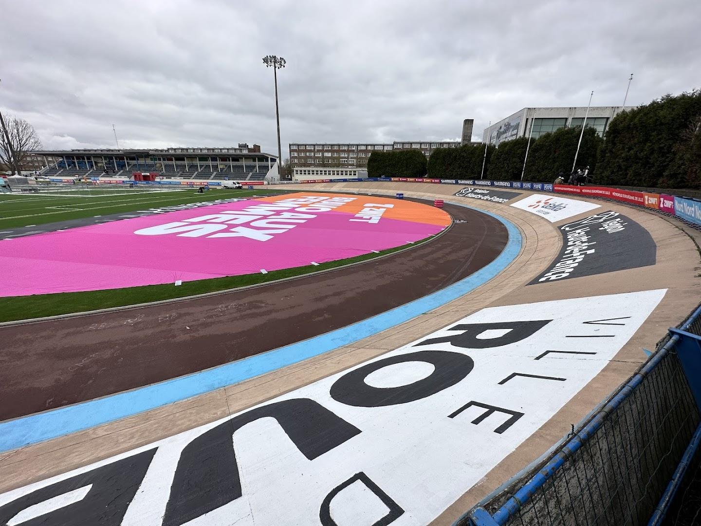 Velodrome Andre Petrieux - Photo 3